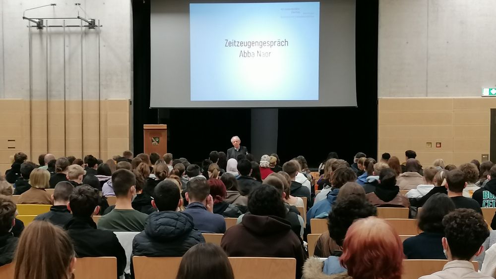 Besuch des Zeitzeugen Abba Naor