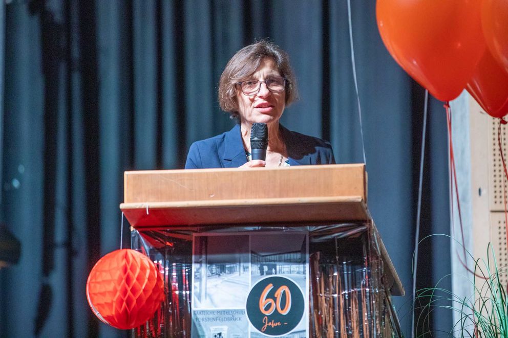 Runder Geburtstag der Ferdinand-von-Miller-Realschule